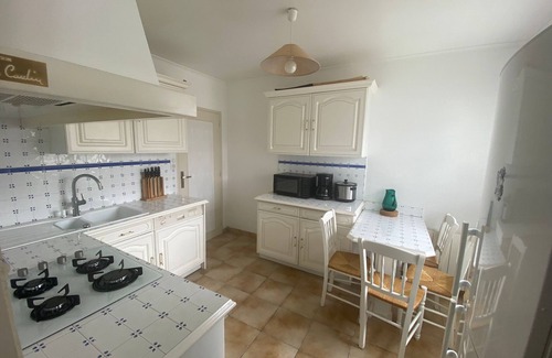 Les Conches Villa | Pretty villa with large garden 2 steps from the beach