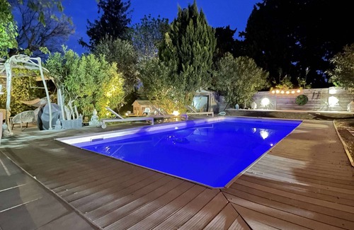 Tavel House | PRETTY VILLA WITH POOL SLEEPS 8