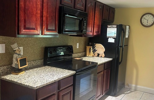 Gatlinburg Condo | PRICE DROP Back on the market corner 2-bedroom on the creek with Mountain View’s