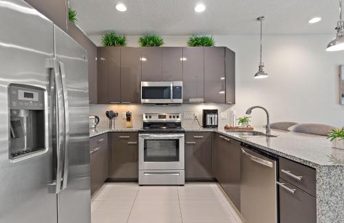 Four Corners House | Priceless Peace at Serenity by Shine Villas, 081 townhouse