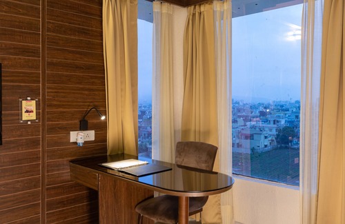 Dehradun Hotel | Pride Premier Solitaire Dehradun