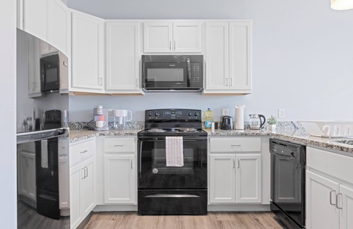 Downtown Cleveland Apartment | Prime Downtown Spot Near Arena+Food+Nightlife