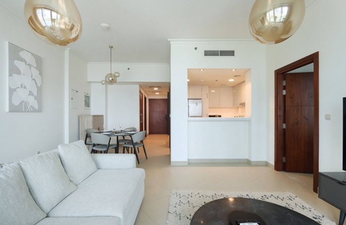 Downtown Dubai Apartment | Prime Located 2BR Near Burj Khalifa & Dubai Mall