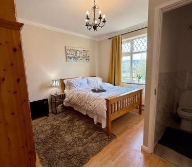 Luton Villa | PRIME LOCATION Luton home - FREE PARKING