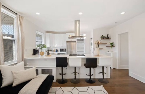 The Heights Apartment | Prime Location NYC Luxury Condo Free Parking