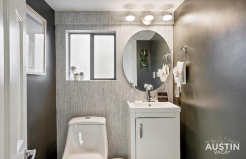 Clarksville House | Prime Location w King Accommodations Near Downtown