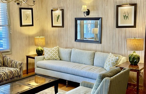 Aiken Cottage | Prime Mid-town Location. Two Minutes to Bruce's Field, Fresh Market & Shops