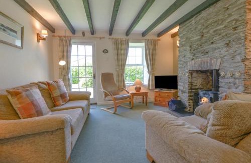 Edmonton House | Primrose Cottage