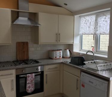 Shrewsbury House | Primrose