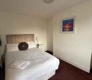 Reigate Hotel | Prince of Wales
