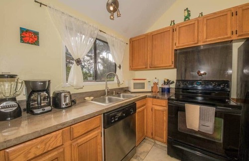 Princeville Condo | Princeville oceanfront 6 bedrooms! Breathing ocean views!