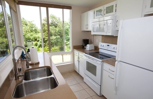 Princeville Condo | Princeville "The Cliffs" Condo - fully loaded, great relaxing getaway! Paradise!