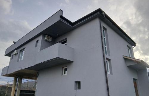 Vitomiricë House | Princi