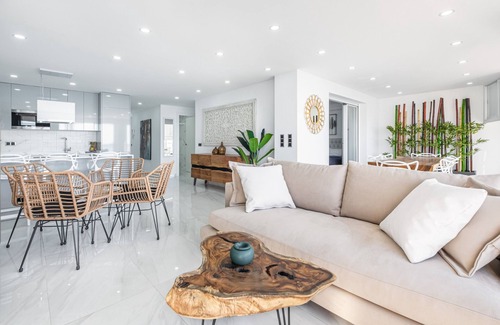 Benidorm Apartment | Principado Loix Apartment Deluxe 17C Levante Beach