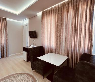 Zues Resort | PRINCIPE DEL LAGO