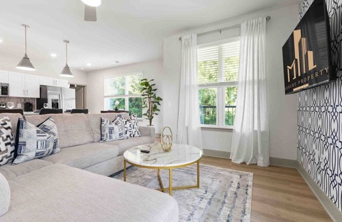 East Raleigh Apartment | Pristine Living 5 Min From Downtown