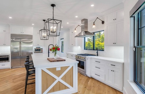 Mattituck House | Pristine new construction in the heart of the North Folk, just under an.