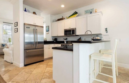 Islamorada House | Pristine pool front home w/ocean views Anglers 148
