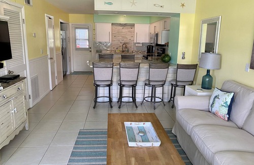 New Smyrna Beach House | Pristine Tropical Getaway Townhouse Across Street from the Beach!