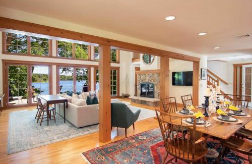 Orleans House | Pristine waterfront oasis plus game room jacuzzi and home office