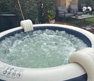 Meer Bed & Breakfast | Privé sauna Hoogstraten