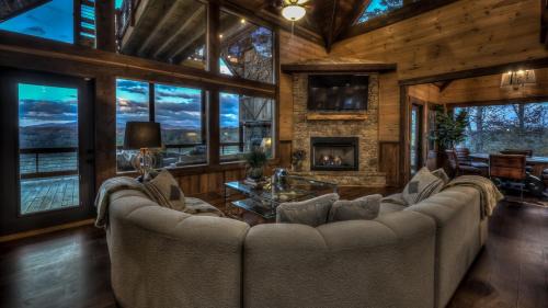 Blue Ridge House | Privacy Peak
