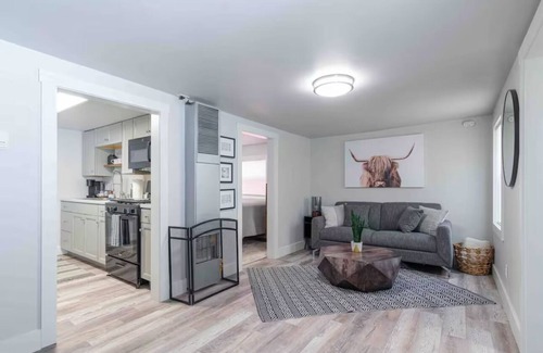 Billings House | Private 1BDRM Home W/Garage