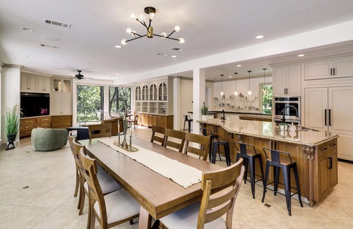 Barker House | Private 25 Acre Estate w/Lake: Fish & Canoe!