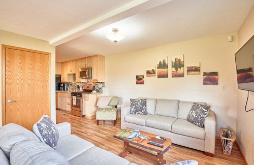 Dundee House | Private 3 BDR Guest-Suite in the Heart of Wine Country with HOT TUB