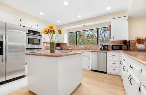 Topanga House | Private 4BR Mountain Retreat: Sweeping Views, Saltwater Pool on One Acre of Land