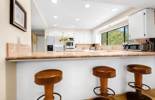 Topanga House | Private 4BR Mountain Retreat: Sweeping Views, Saltwater Pool on One Acre of Land