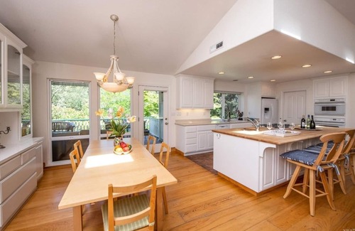 Santa Rosa House | Private 8 Acre Ranch in Sonoma Valley with Pool