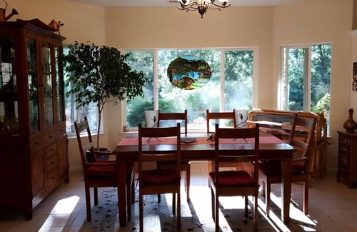 Coarsegold House | Private and Charming 2BR Retreat near Oakhurst!