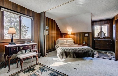 Estes Park House | Private and Secluded Home on 25 Acres Pets Welcome