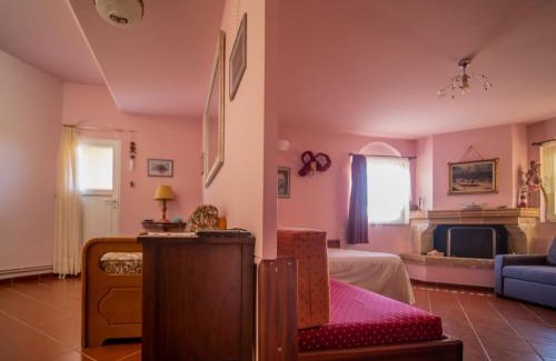 Monemvasia House | Private Art Studio 50m from sea (1-4 per)