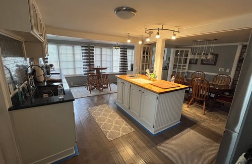 Lake Geneva House | Private backyard, fire pit, bbq, beach, boats and entertainment…fun!