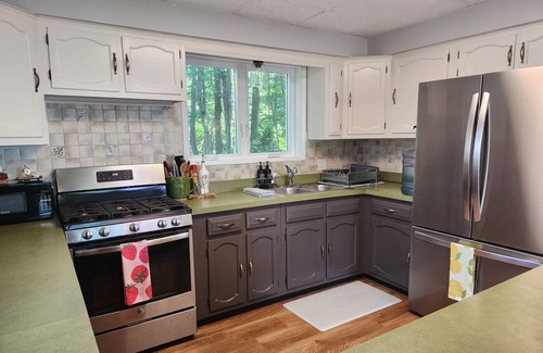 Port Austin Cottage | Private Beach Cottage - Family fun environment just 5 minutes from Port Austin