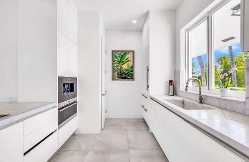 Islamorada House | Private Beach/Private overwater dock/Heated Pool/Mahi Key