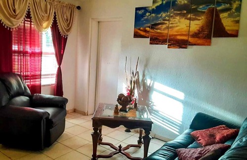 Coral Way Bed & Breakfast | Private Bedroom and Bathroom in a house in Little Havana