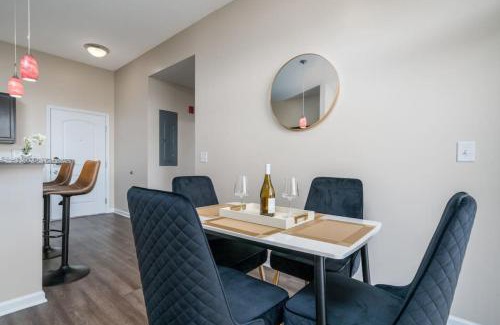 Downtown Indianapolis Apartment | Private Bedroom Downtown INDY - Shared