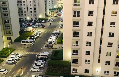 Al Quoz House | Private Bedroom with Burj Khalifa View