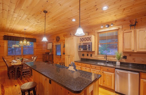 Blue Ridge Cabin | Private Blue Ridge Cabin – Hot Tub, Game Room & Fire Pit