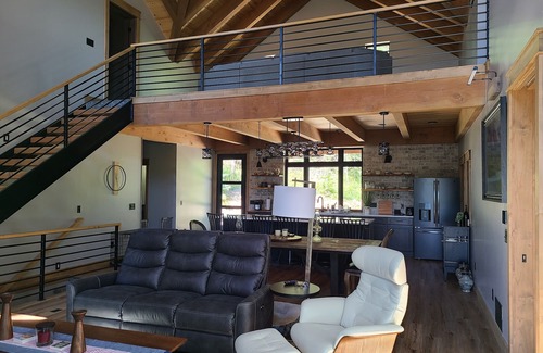 Lead Cabin | Private cabin on gated 12 acres located close to Deadwood, Sturgis and Lead.