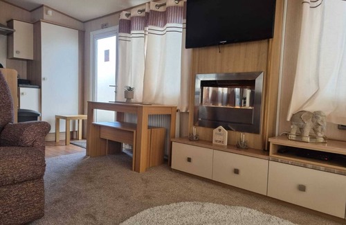 Blackpool House | Private Caravan to Hire - Marton Mere Haven Holiday Village