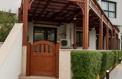 Al-Manasrah Ski Chalet | Private Chalet with Relaxing Outdoor Area