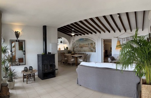Competa Cottage | Private Charming Villa, Stunning Views and Confortable and Pool.