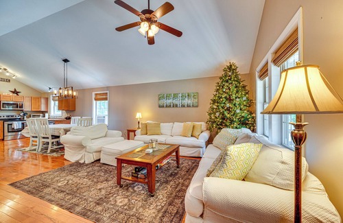 Conway House | Private Community Beach: Family Conway Retreat!
