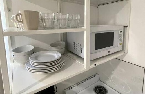 Dania Beach Apartment | private condo, 2 bed, free parking and Wi-Fi, Plus