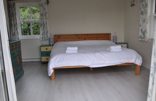 St. Mawes Cottage | Private Converted Barn in Seaside Village