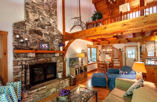 Boone Cabin | Private Cottage with Waterfall